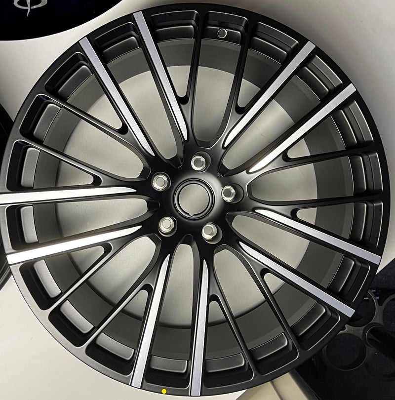 23 INCH FORGED WHEEL AND TYRE SET - ASTON MARTIN DBX