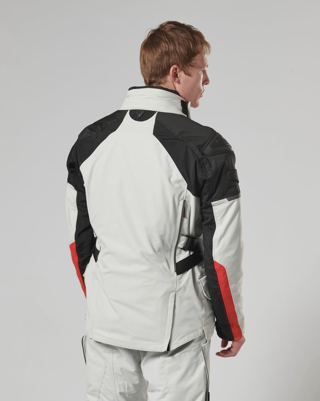 Alder GORE-TEX® Lite Jacket in Grey - SS23