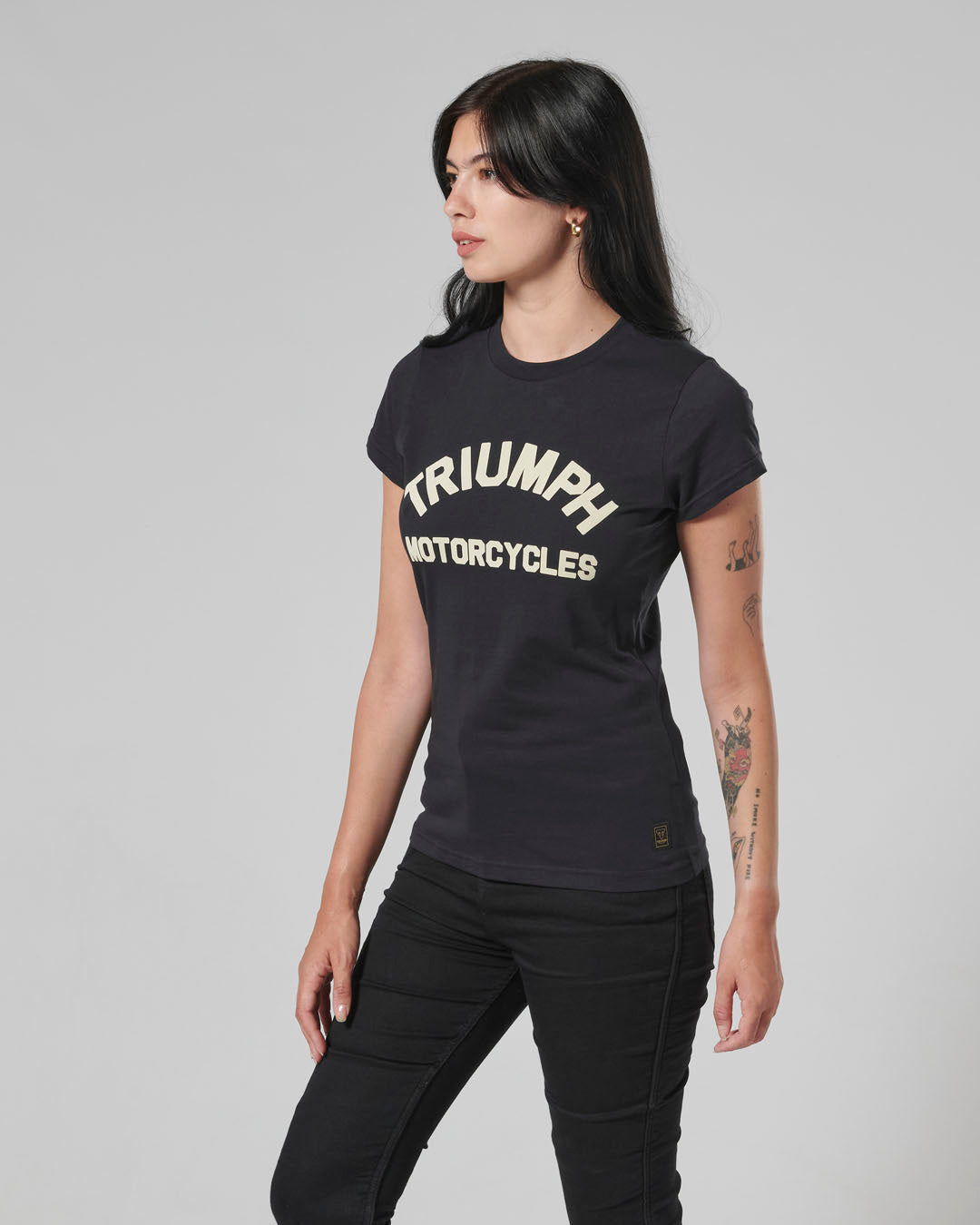 Luss Womens Arch Logo Tee in Black