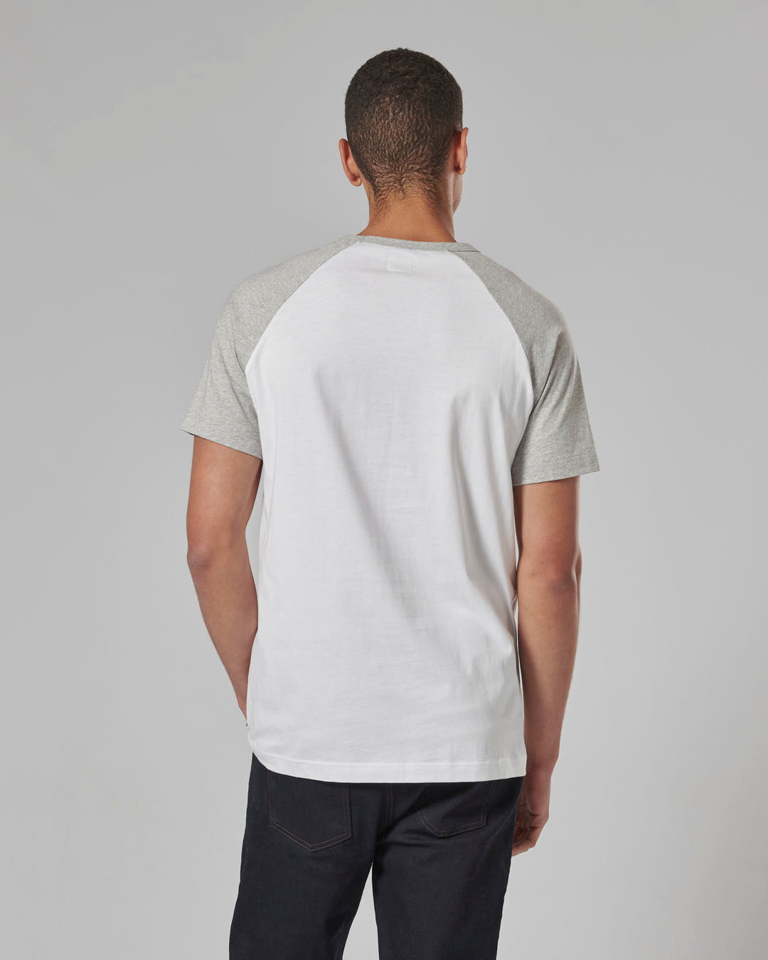 MTSS24112 - SALTERN WHITE/GREY TEE-L - Genuine Triumph Motorcycle Product