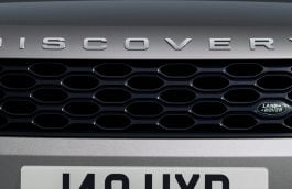 Discovery - Dynamic Front Grille - Gloss Black Grille Bars and Surround, 21MY onwards