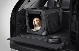 Discovery - Pet Transportation Pack - Ebony, with Rear Air Conditioning