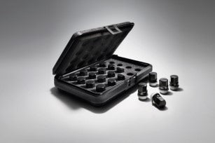 Discovery - Wheel Nuts - Gloss Black finish