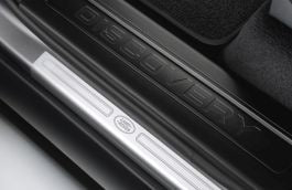 Discovery - Door Sill Outer Treadplates