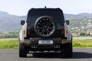 Land Rover Defender - 22" Style 7026 Gloss Black