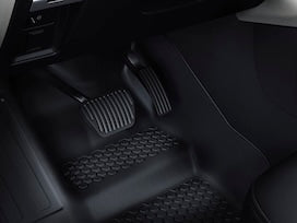Land Rover Defender - Interior Protection Pack RHD with Deep-sided Rubber Mats - 8 Seat
