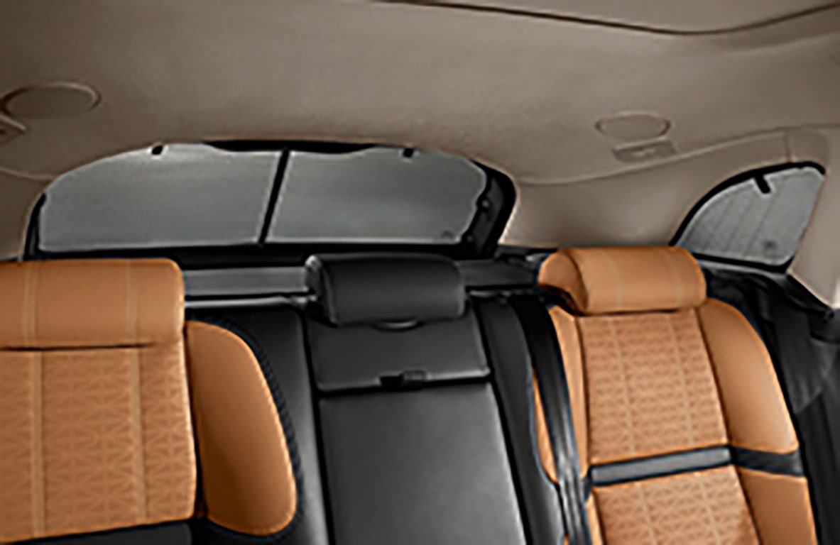Range Rover Velar - Sunshades � Rear Tailgate
