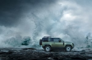Land Rover Defender - Adventure Black Pack