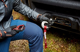 Land Rover Defender - Remote Control Electric Winch