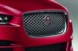 Jaguar XE Grille - Chrome