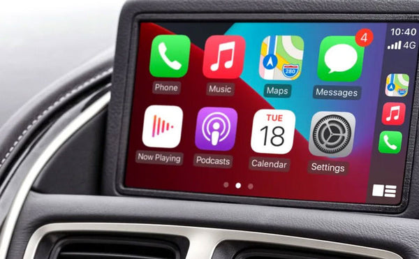 Apple CarPlayTM and Android Auto media interface