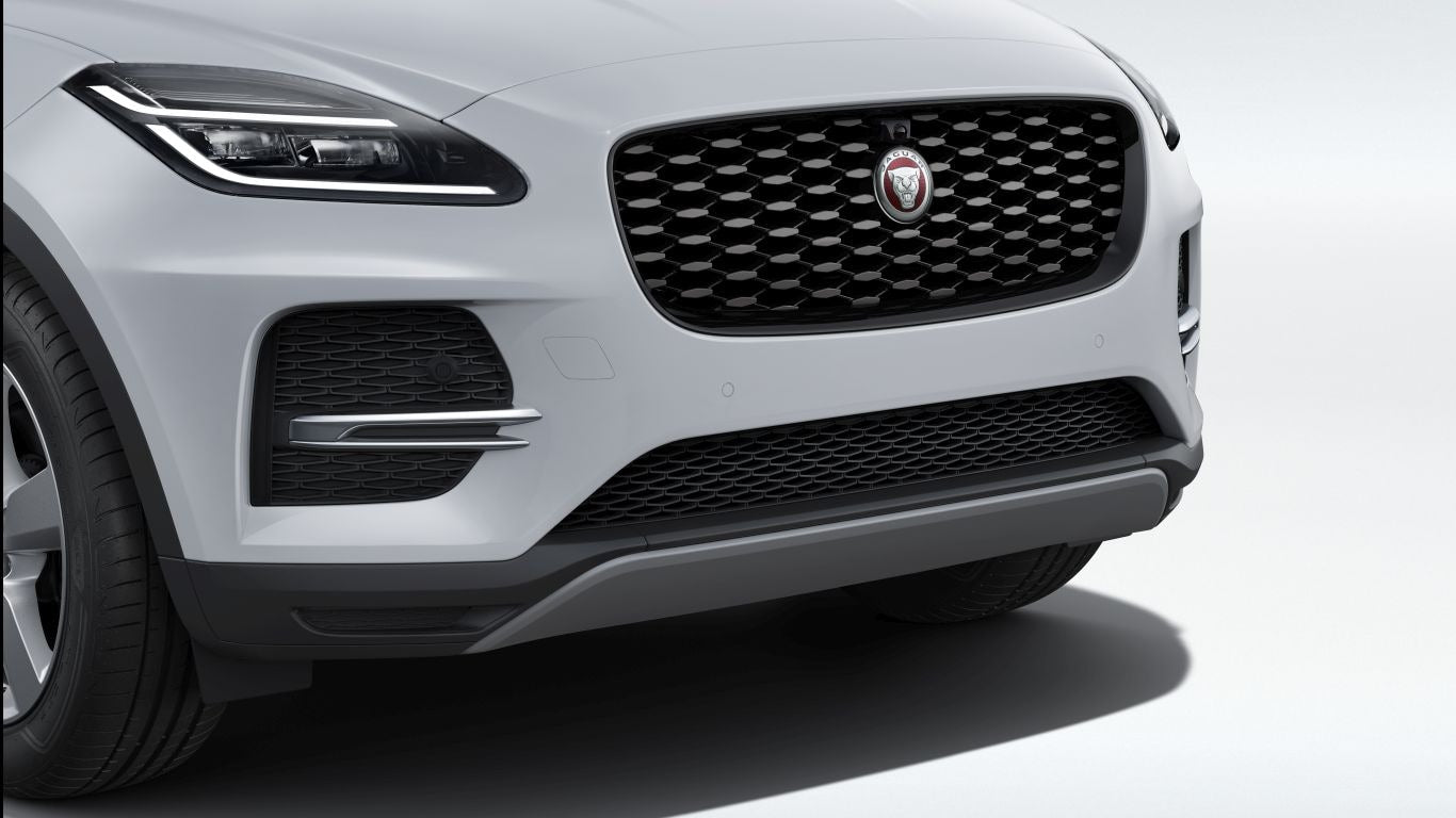 Shadow Atlas Grille with Gloss Black Surround, for vehicles with 3D surround camera, 21MY onwards