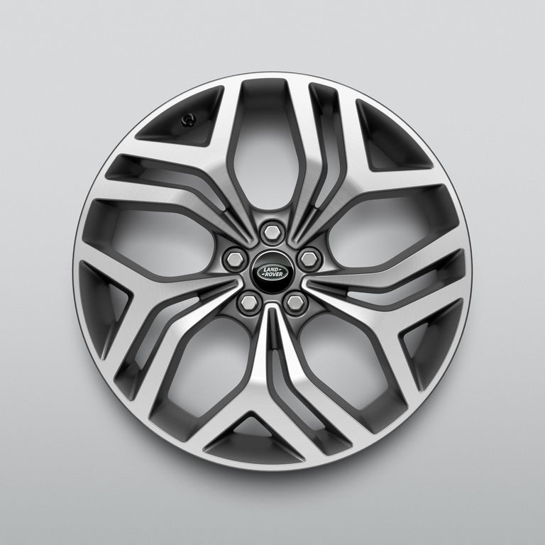 20" Style 5079, Diamond Turned with Gloss Dark Grey contrast