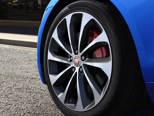 19" Style 1050, Diamond Turned with Gloss Dark Grey contrast, front