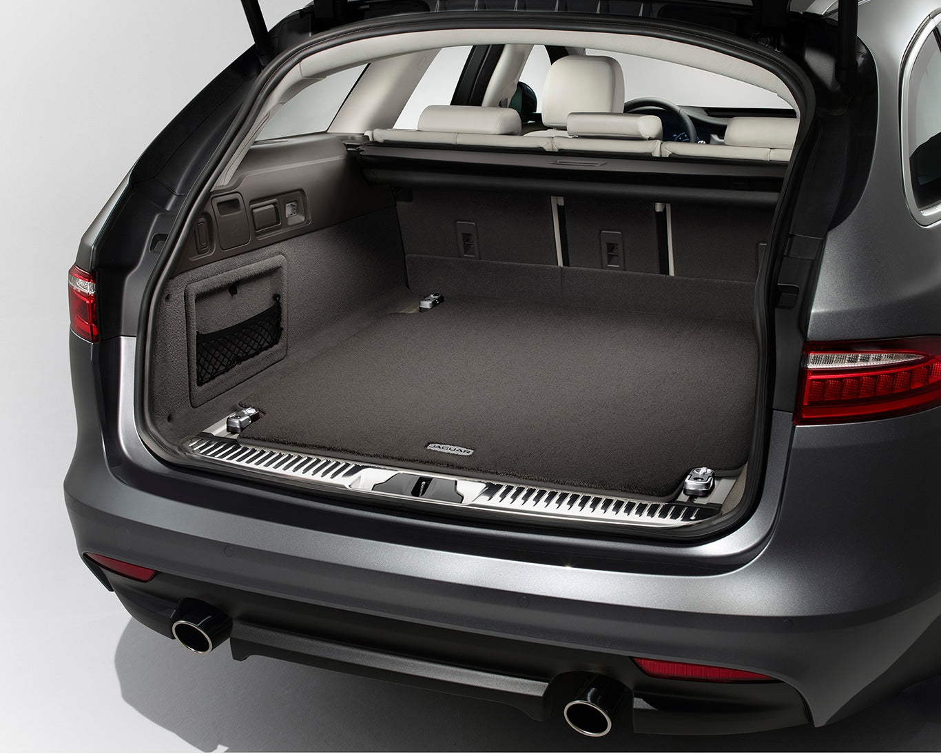 Loadspace Luxury Carpet Mat - Oyster, Pre 21MY
